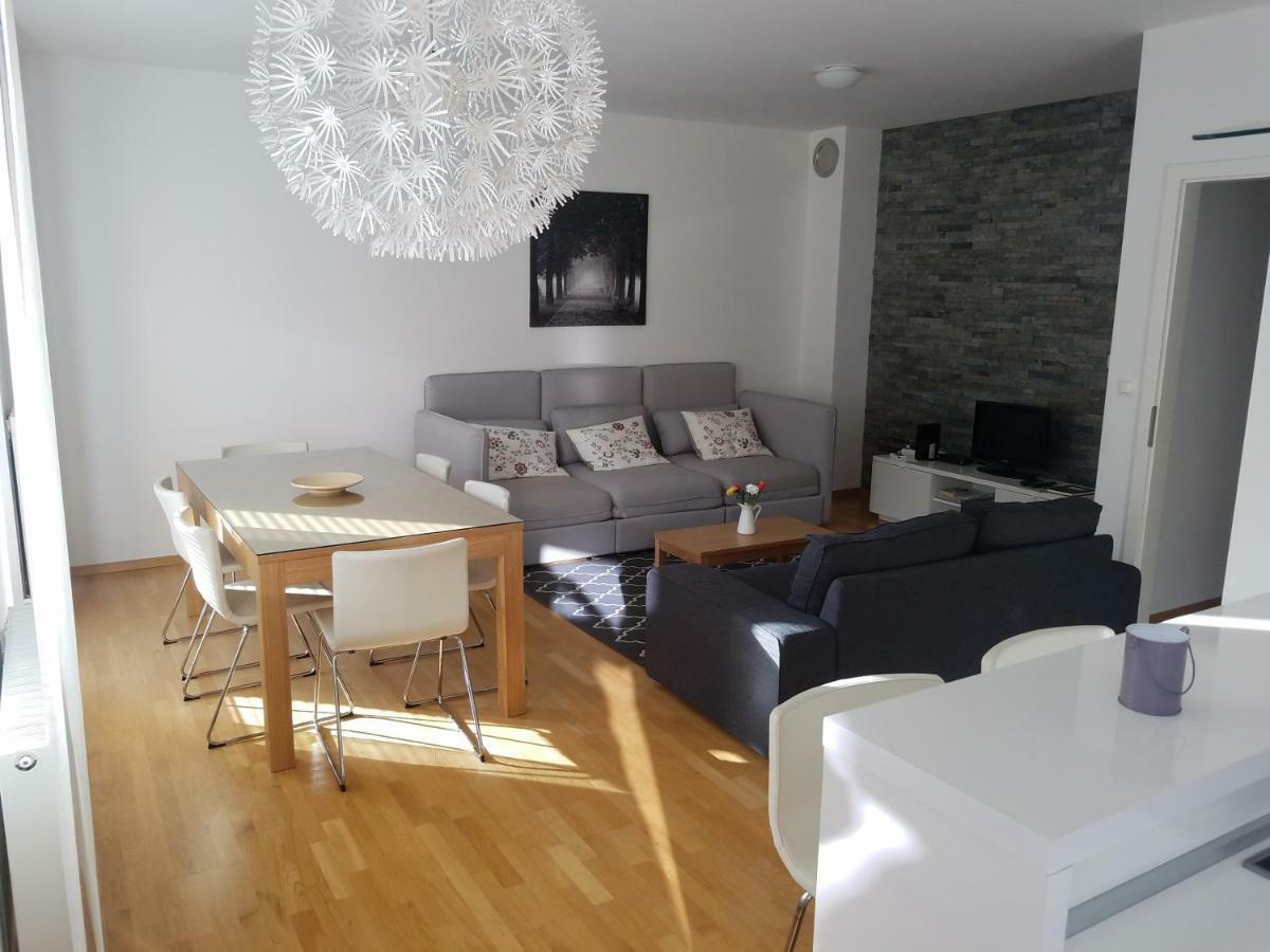 Sun And Spa Apartment Kranjska Gora Buitenkant foto