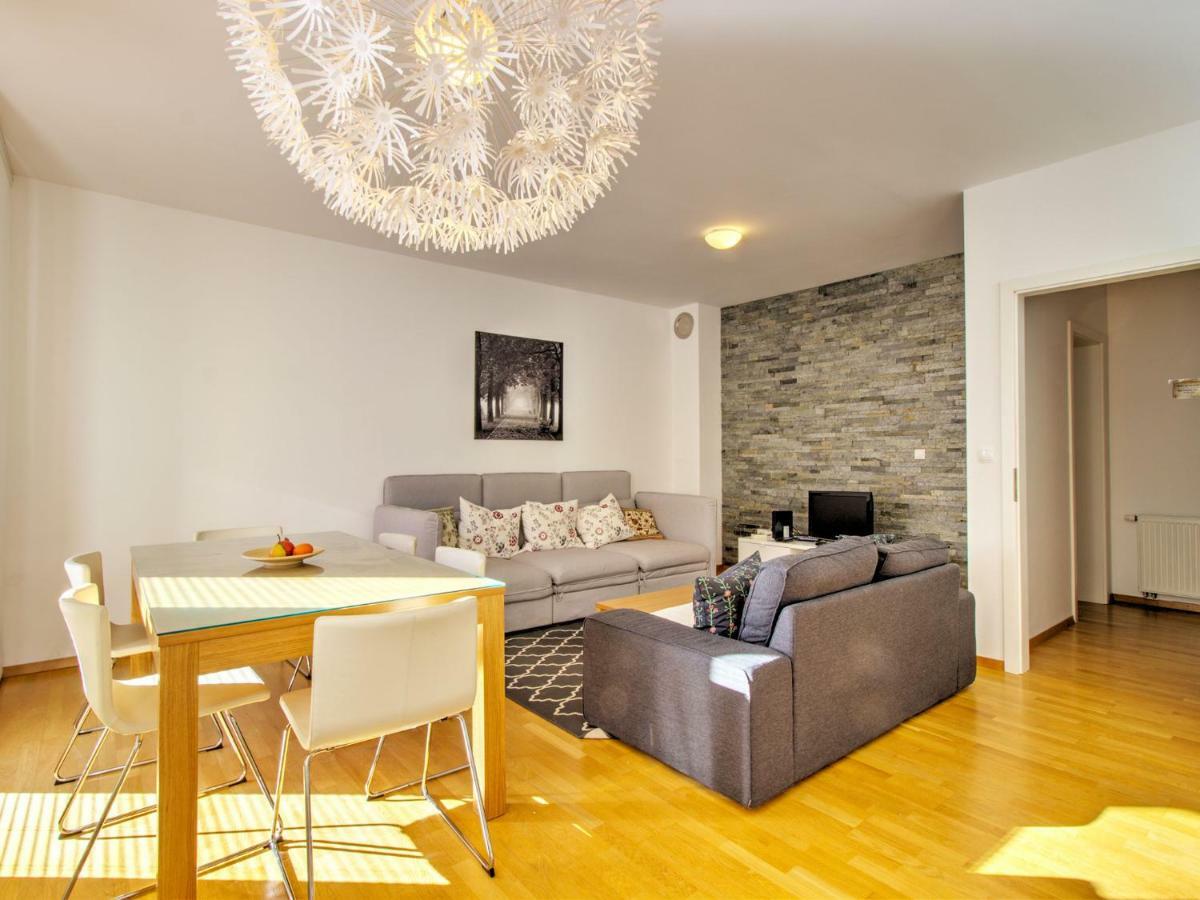 Sun And Spa Apartment Kranjska Gora Buitenkant foto